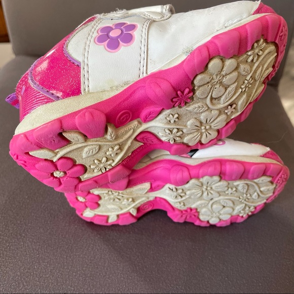 DisneyJunior Minnie Mouse Running Shoes Kids - Picture 10 of 11